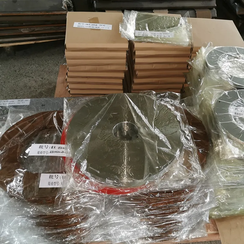 OEM / ODM Gestrichter Bogen Flexo-Druck und Schlitze Wellkartonmaschine Blade Karton Schneiden 5